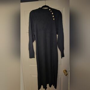 Elegant Dark Green Button-Detail Dress